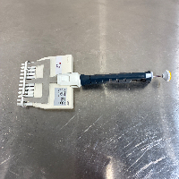 Gilson pipetman pipette image 0